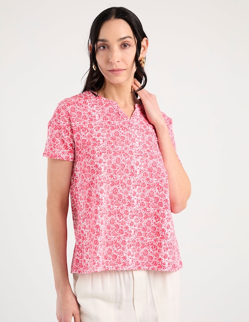 Playera manga corta cuello V para mujer 1