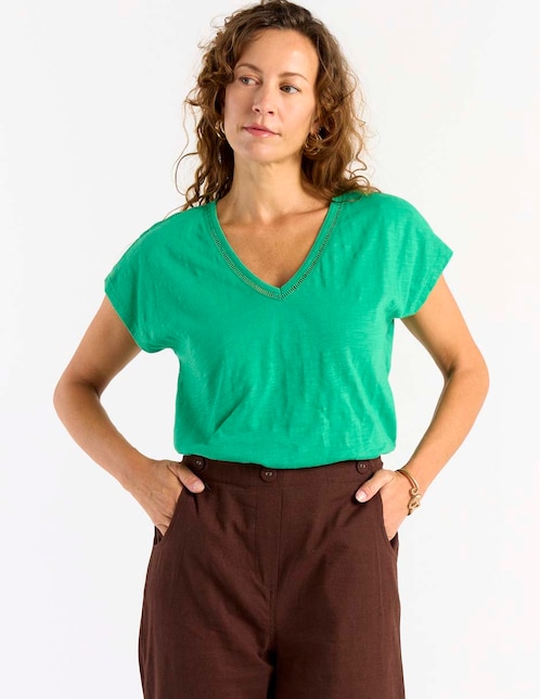Playera manga corta cuello V para mujer 1
