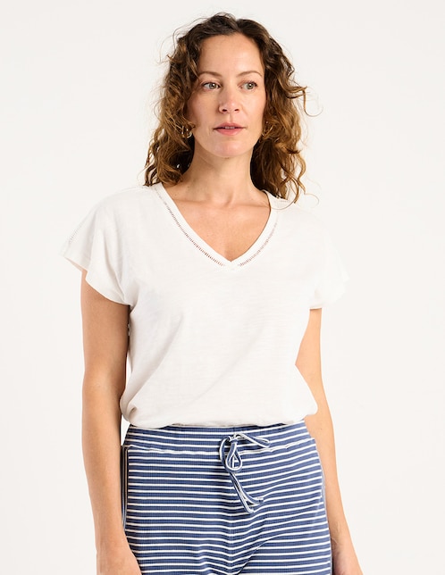 Playera manga corta cuello V para mujer 1