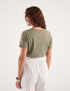 Playera manga corta Weekend cuello V para mujer
