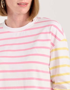 Playera manga larga Weekend cuello redondo para mujer