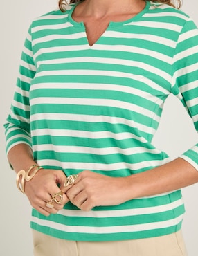 Playera manga 3/4 Weekend cuello V para mujer