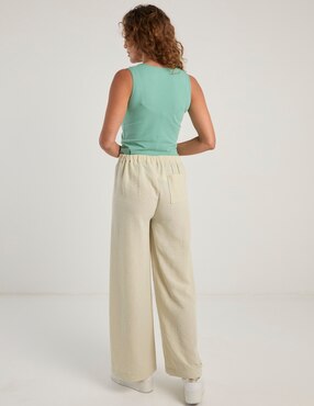 Pantalón Weekend amplio para mujer