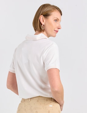 Playera manga corta Weekend cuello polo para mujer