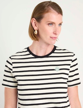 Playera manga corta Weekend cuello redondo para mujer