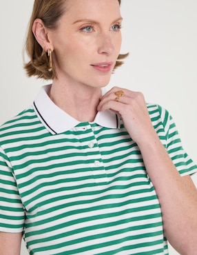 Playera manga corta Weekend cuello polo para mujer