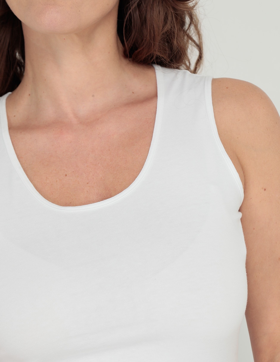 Top cuello redondo escote regular tirante ancho 7