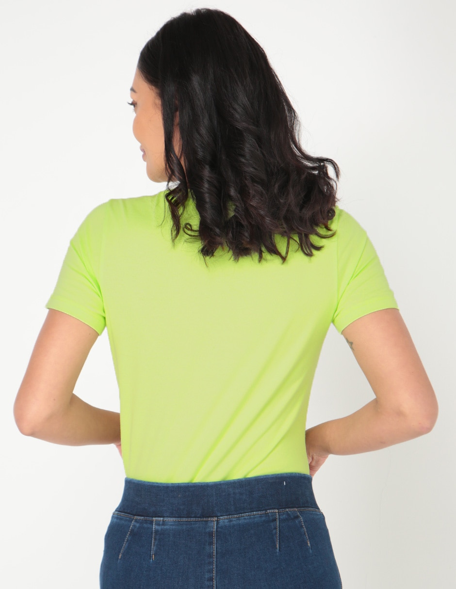 Playera manga corta cuello v para mujer 2