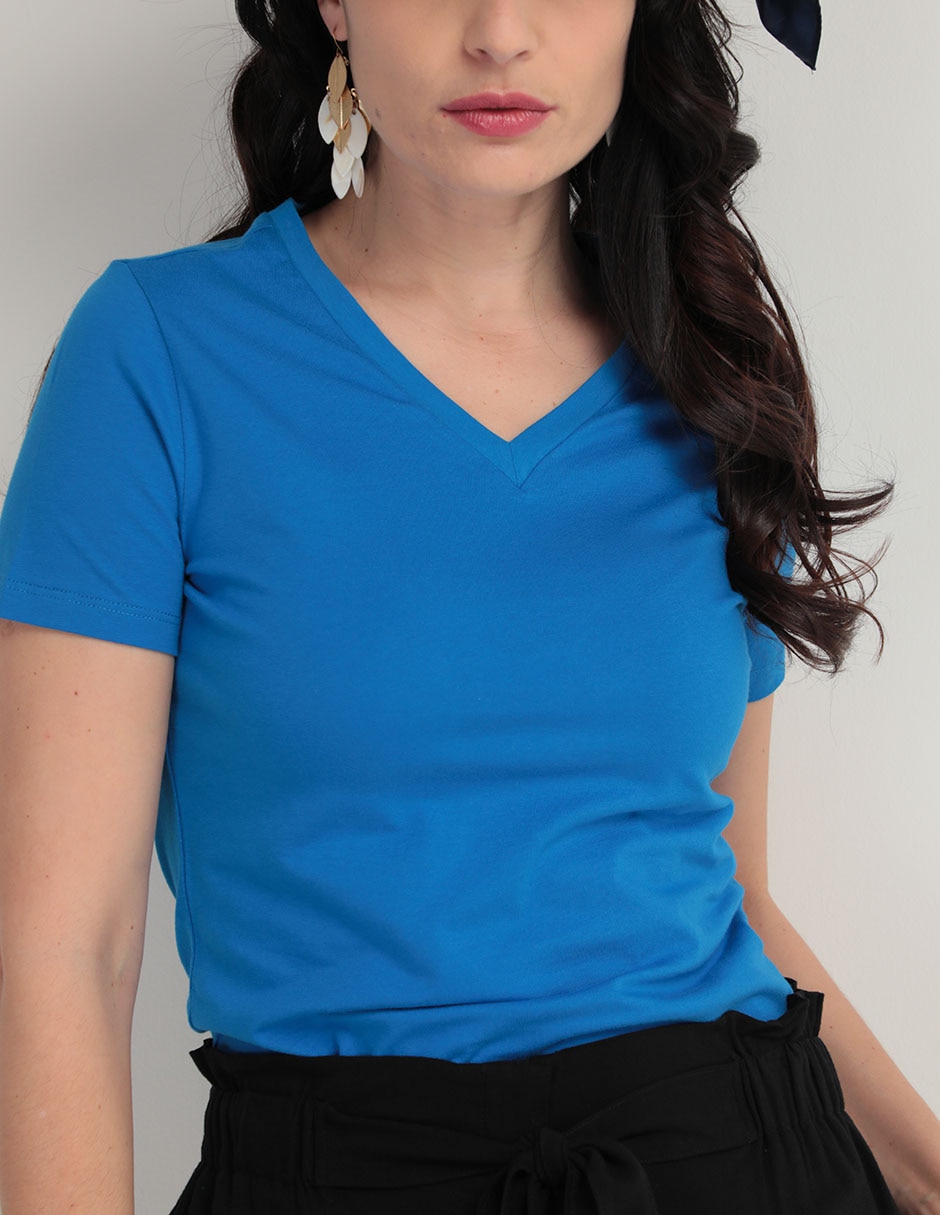 Playera manga corta Weekend cuello v para mujer