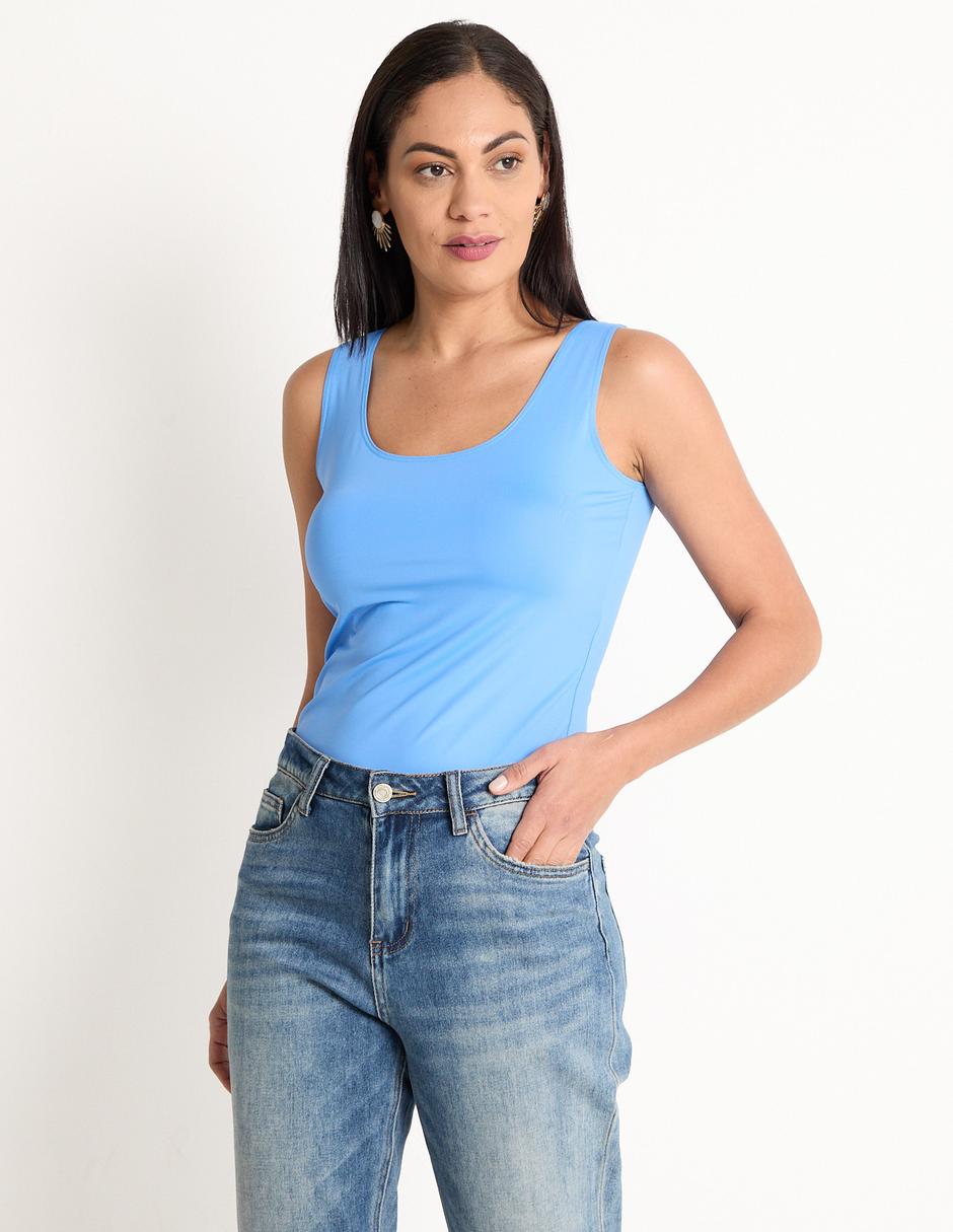 Top escote medio tirante ancho