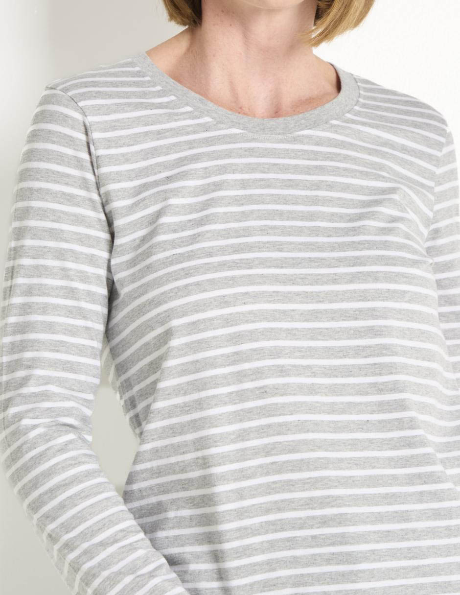 Playera manga larga cuello redondo para mujer 4