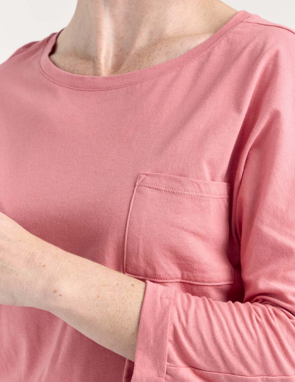 Playera manga 3/4 cuello ojal para mujer 4