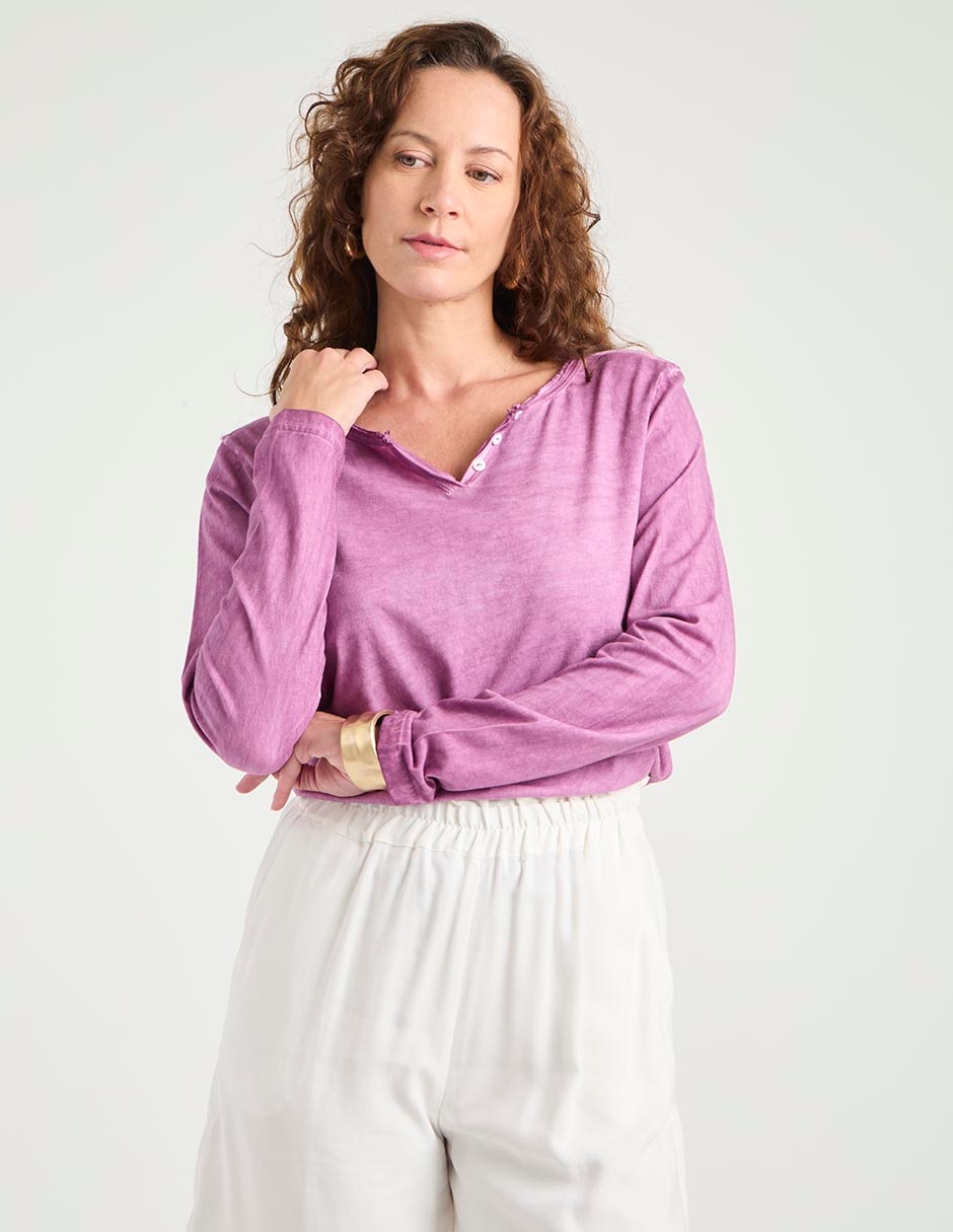 Playera manga larga cuello V para mujer Playera manga larga cuello V para mujer