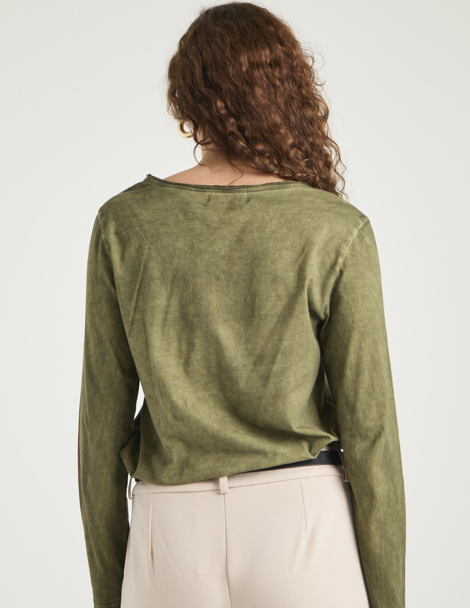 Playera manga larga cuello V para mujer 2