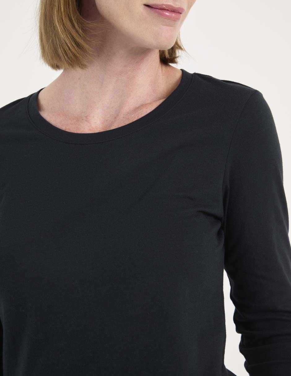 Playera manga larga cuello redondo para mujer 4