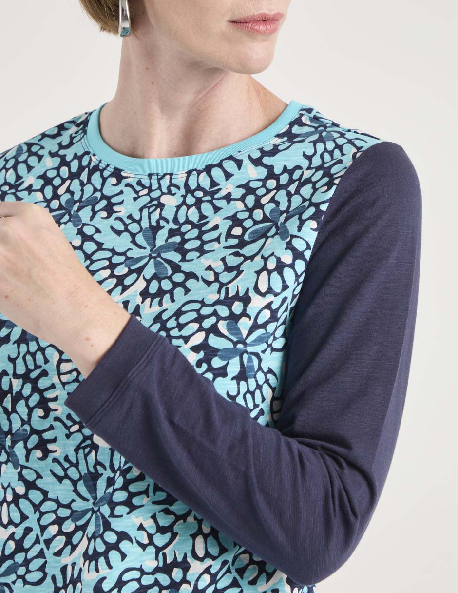 Playera manga larga cuello redondo para mujer 4