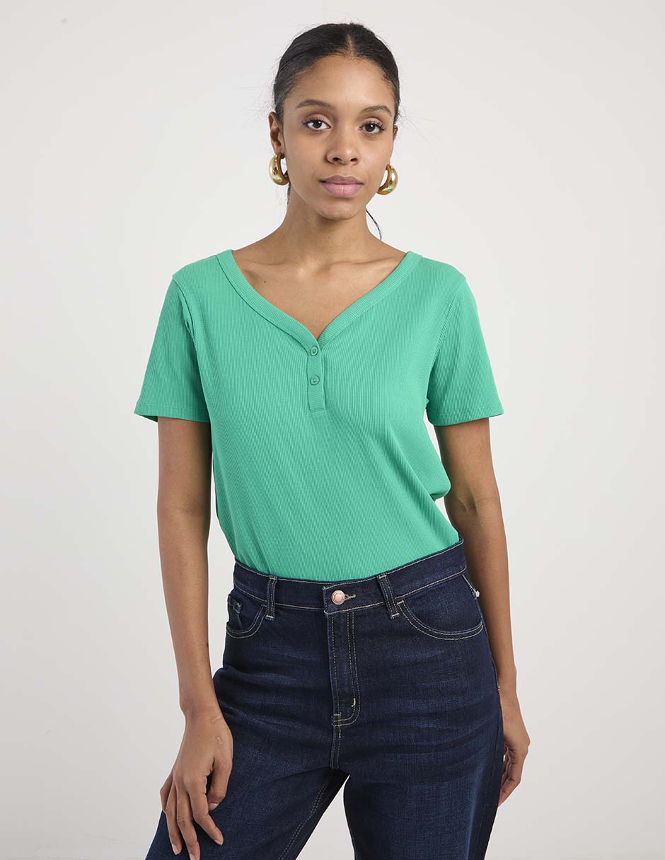 Playera manga corta cuello v para mujer Playera manga corta cuello v para mujer