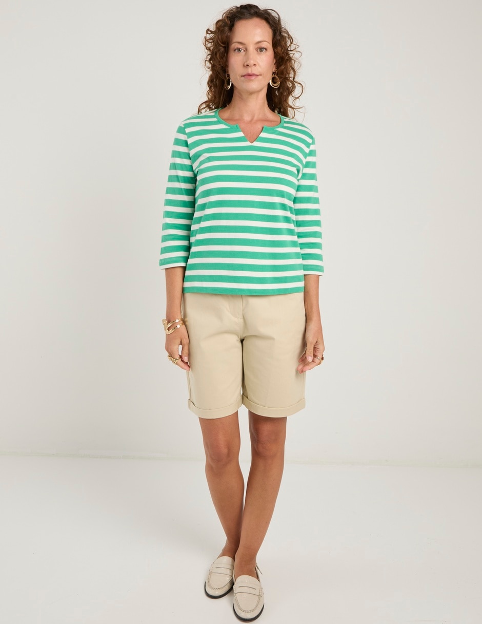 Playera manga 3/4 cuello V para mujer 3