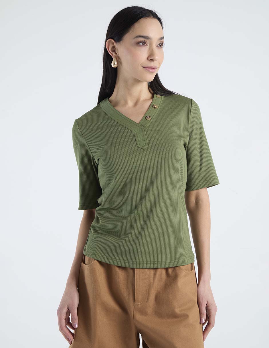 Playera manga al codo cuello V para mujer 2