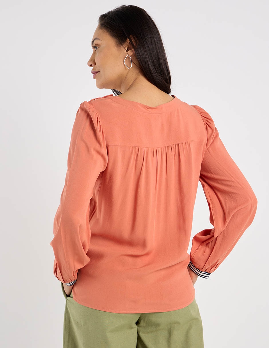 Blusa Weekend manga larga para mujer
