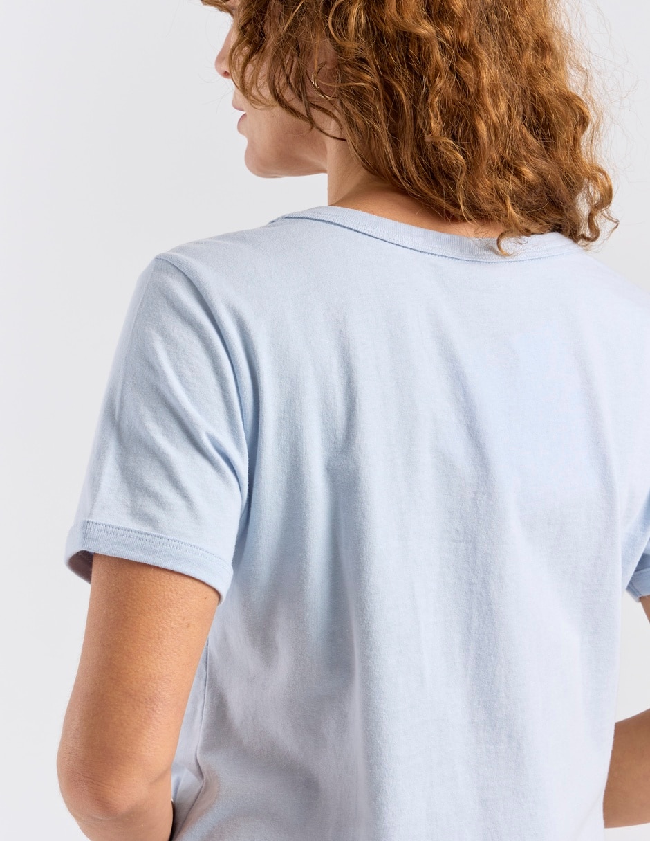 Playera cuello redondo para mujer 5