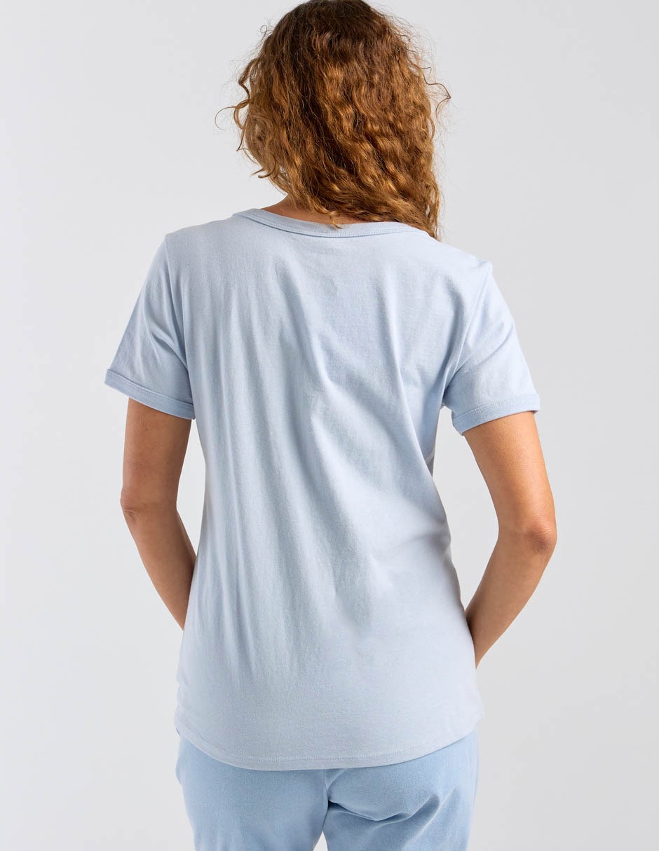 Playera cuello redondo para mujer 6