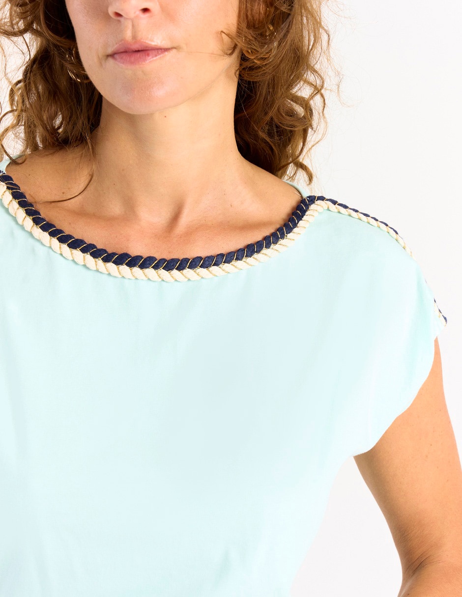 Playera manga corta cuello redondo para mujer 5