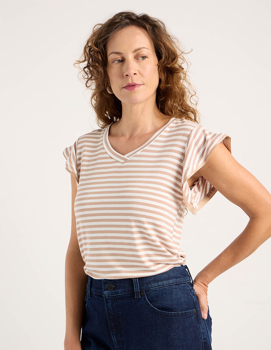 Playera manga corta cuello V para mujer Playera manga corta cuello V para mujer