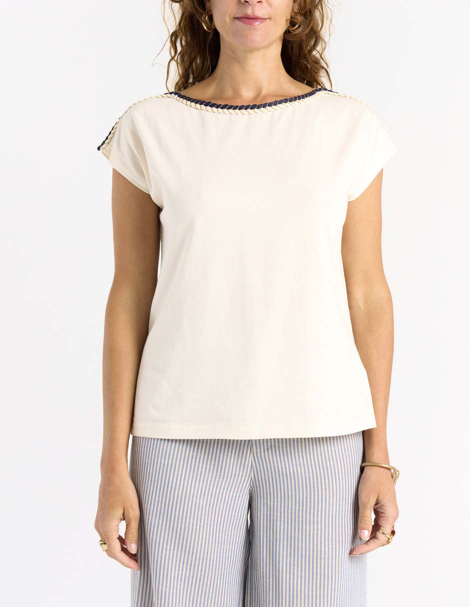 Playera manga corta cuello redondo para mujer 4