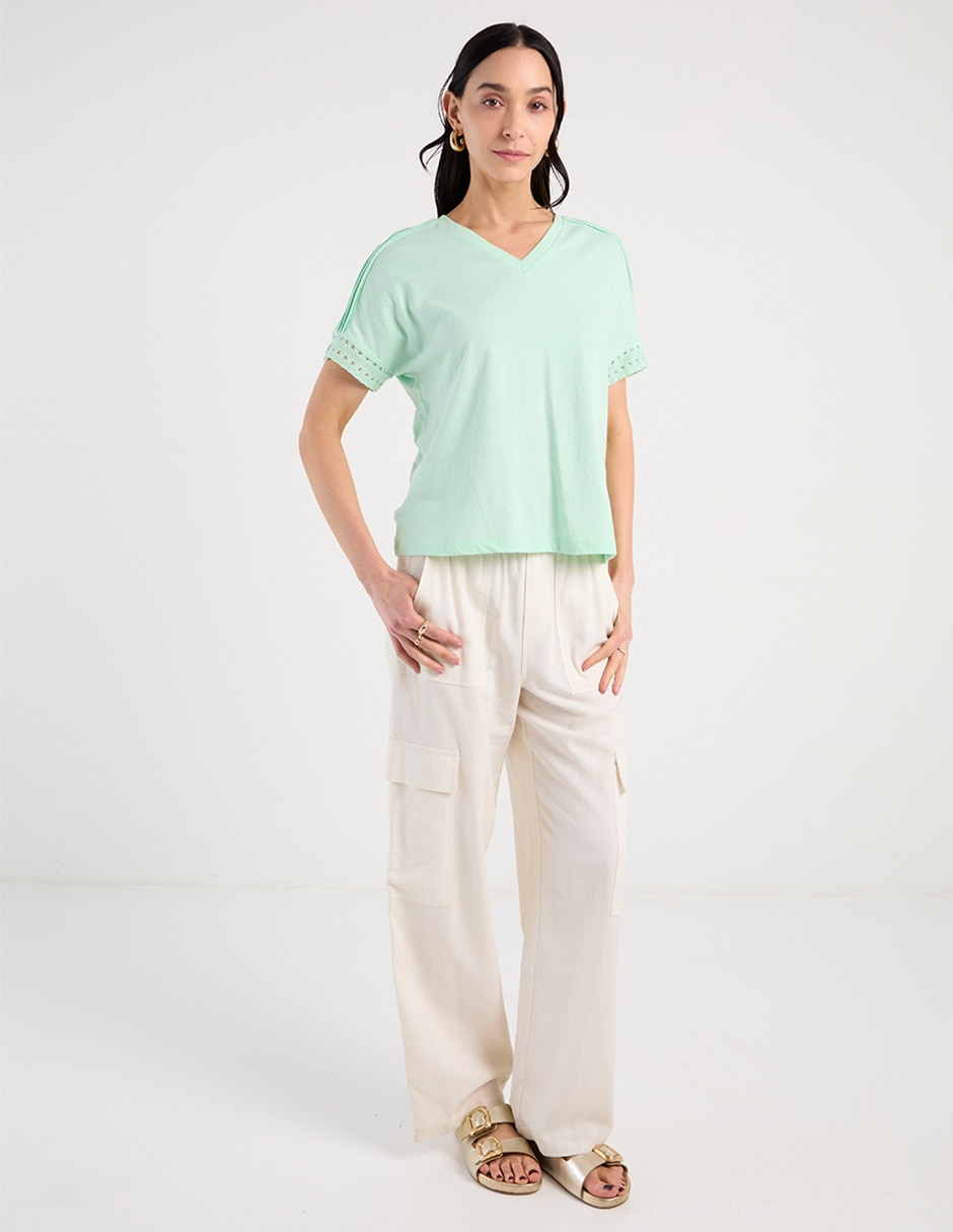 Playera manga corta cuello V para mujer 2