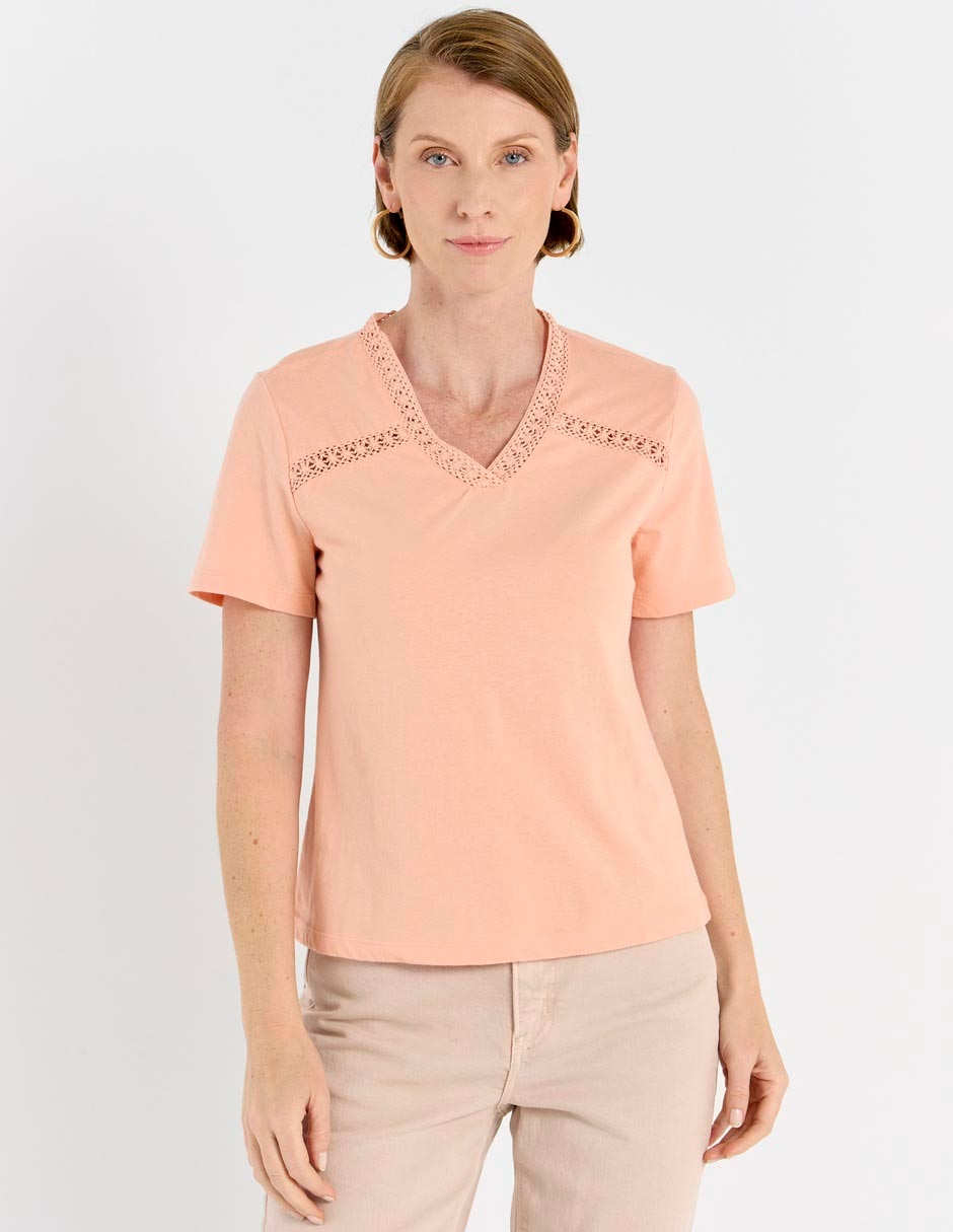 Playera manga corta cuello V para mujer