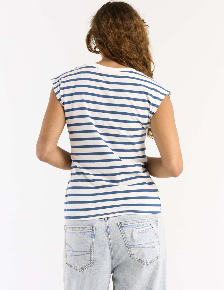 Playera cuello redondo para mujer 2