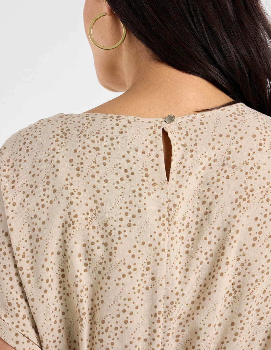 Vestido arriba de la rodilla casual escote medio 5