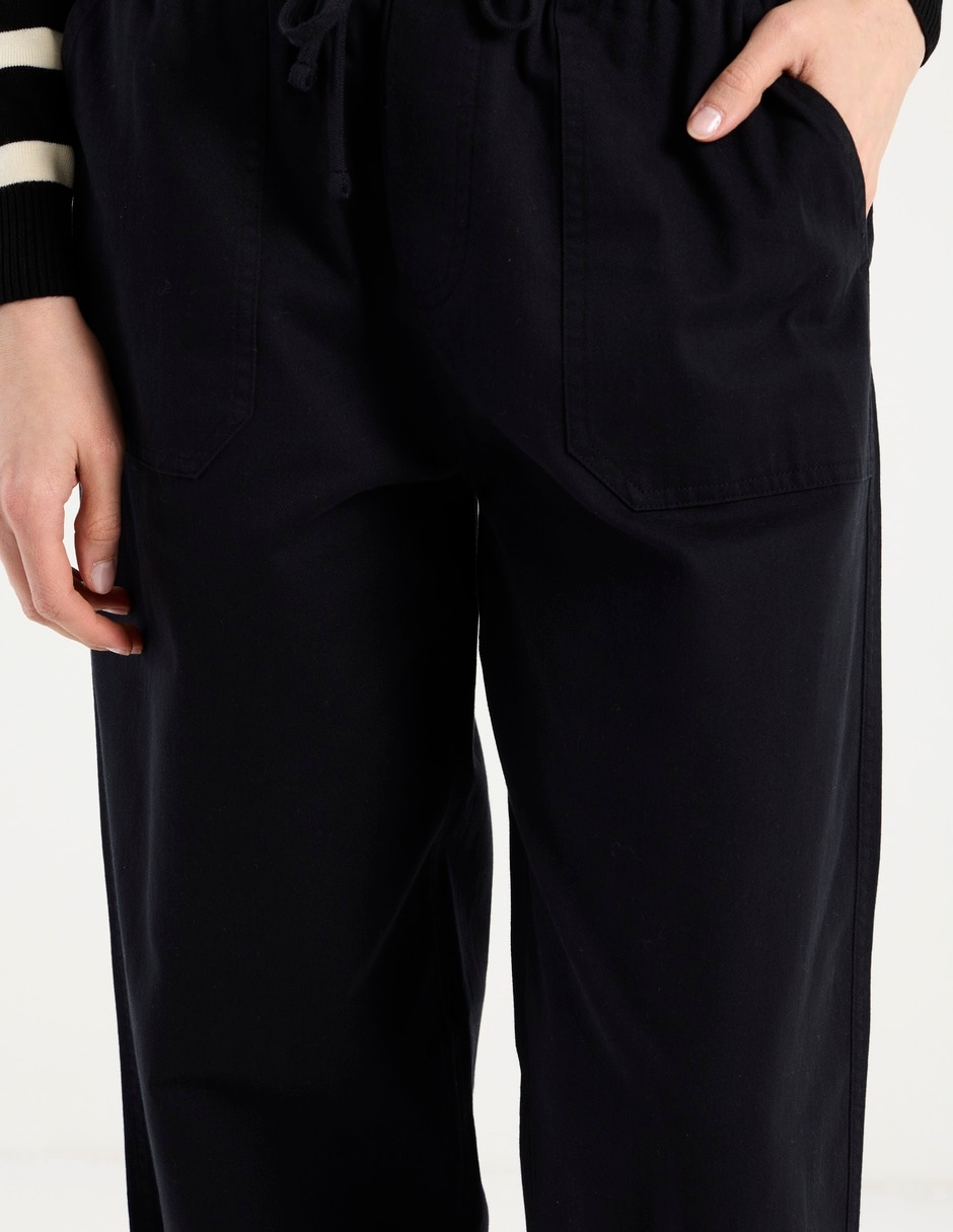 Pantalón relaxed amplio para mujer 4