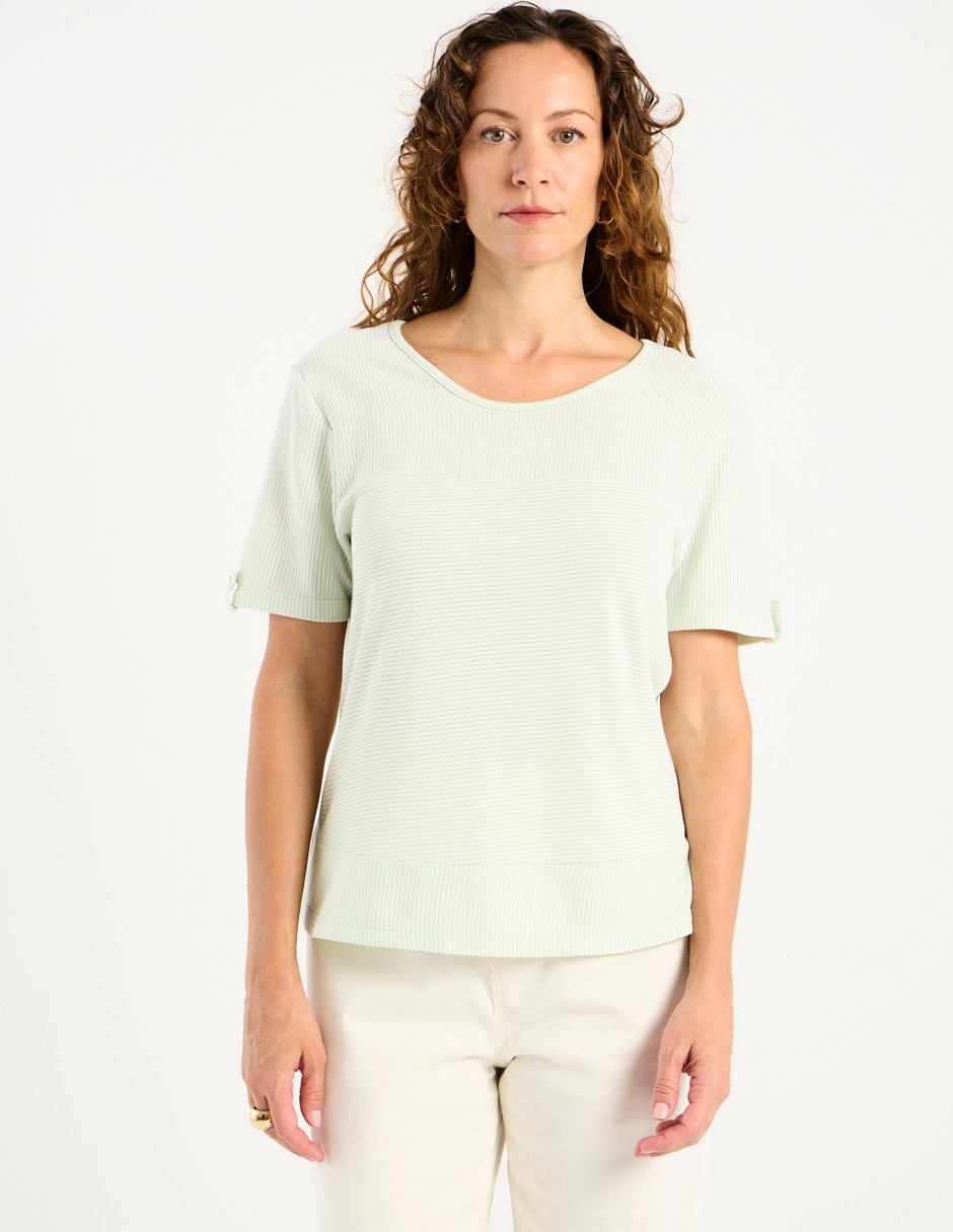 Playera manga corta cuello redondo para mujer