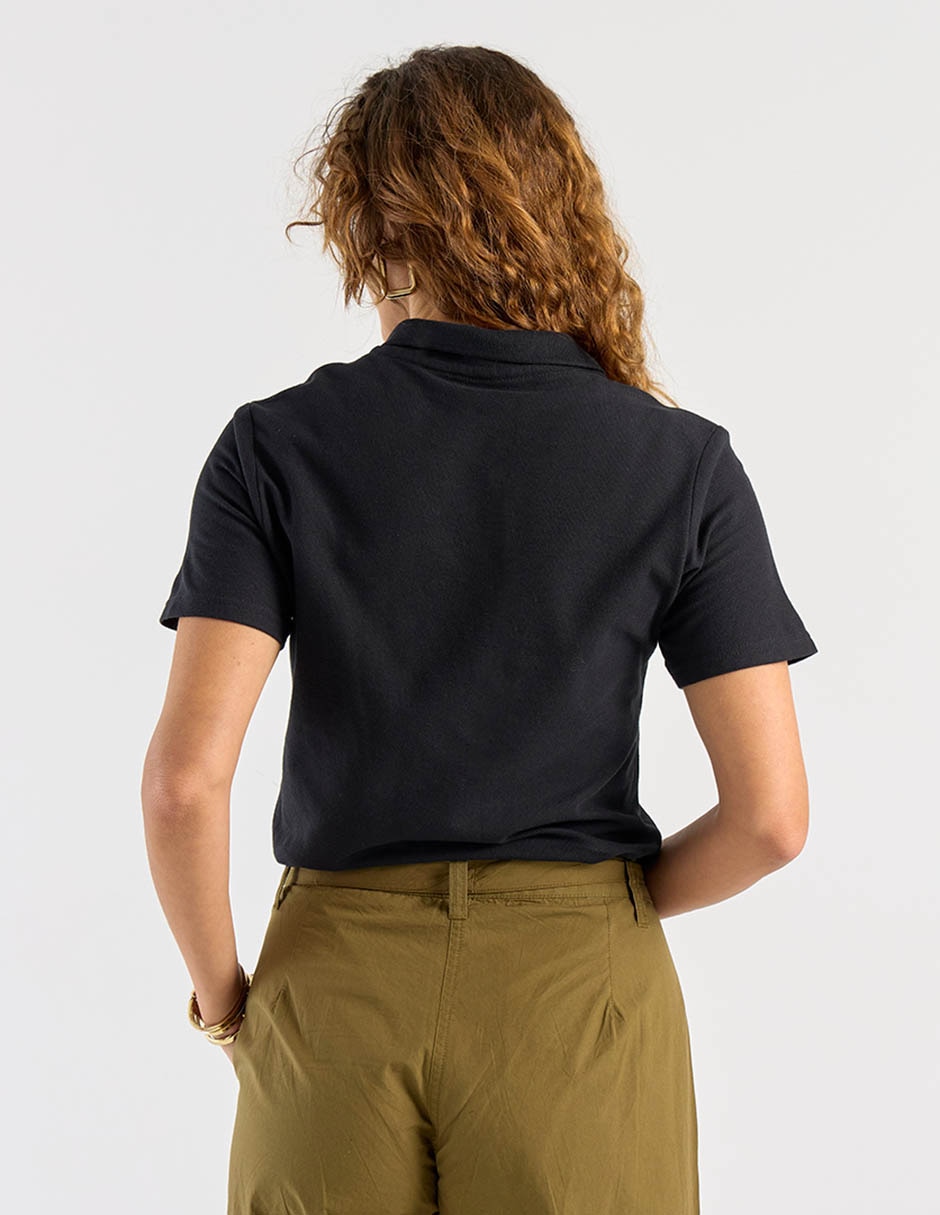 Playera manga corta Weekend cuello polo para mujer 6
