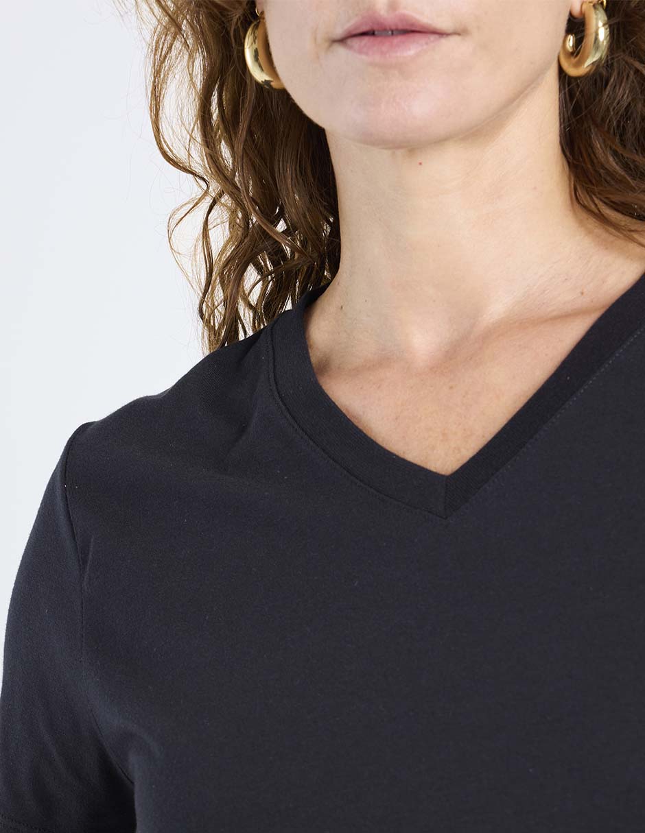 Playera manga corta cuello V para mujer 4