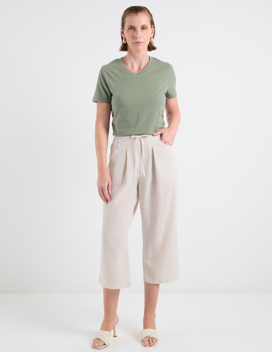Pantalón capri amplio para mujer 3