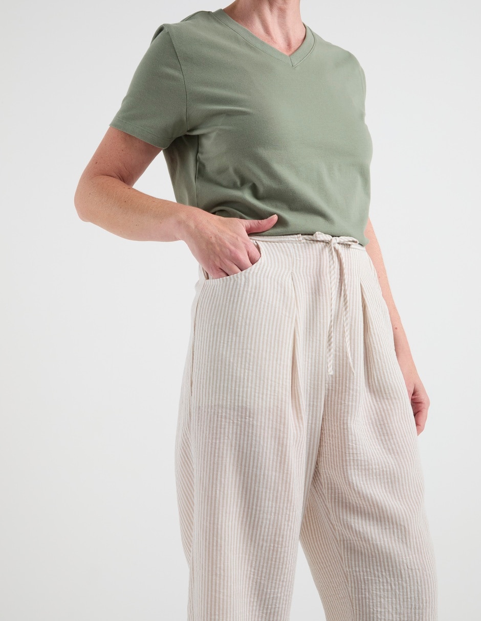 Pantalón capri amplio para mujer 5